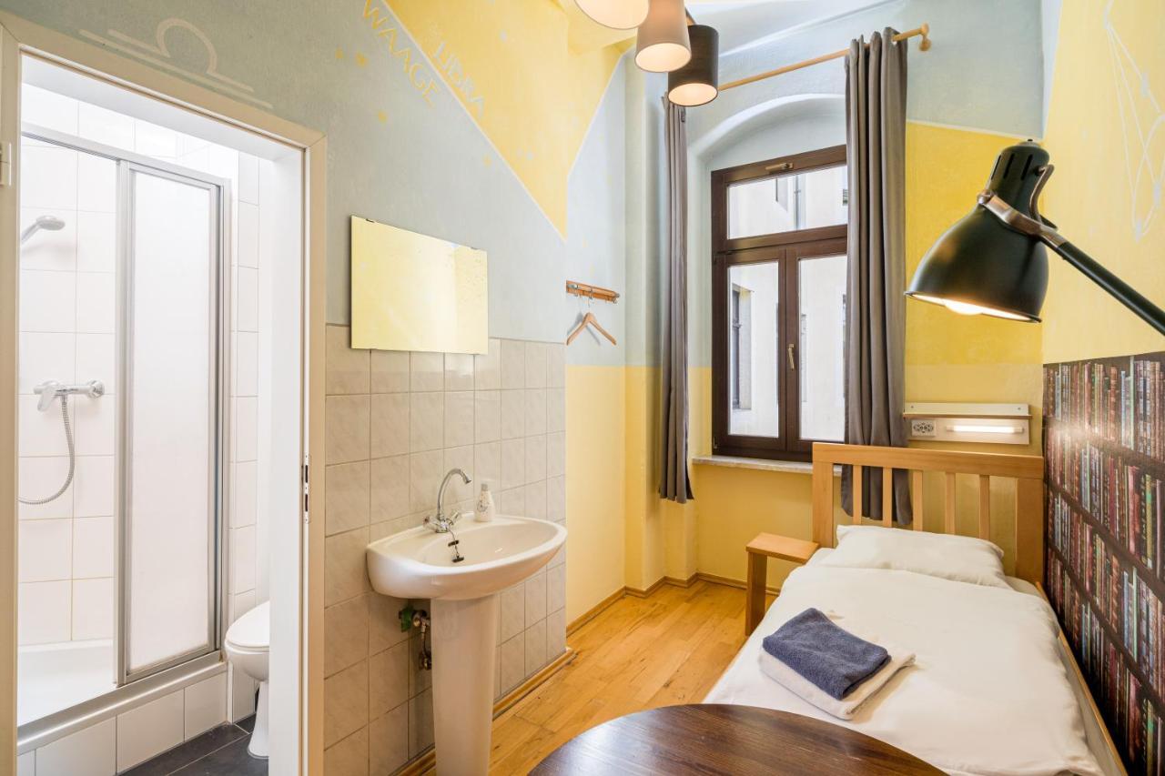 Hostel Mondpalast Dresden Exteriör bild